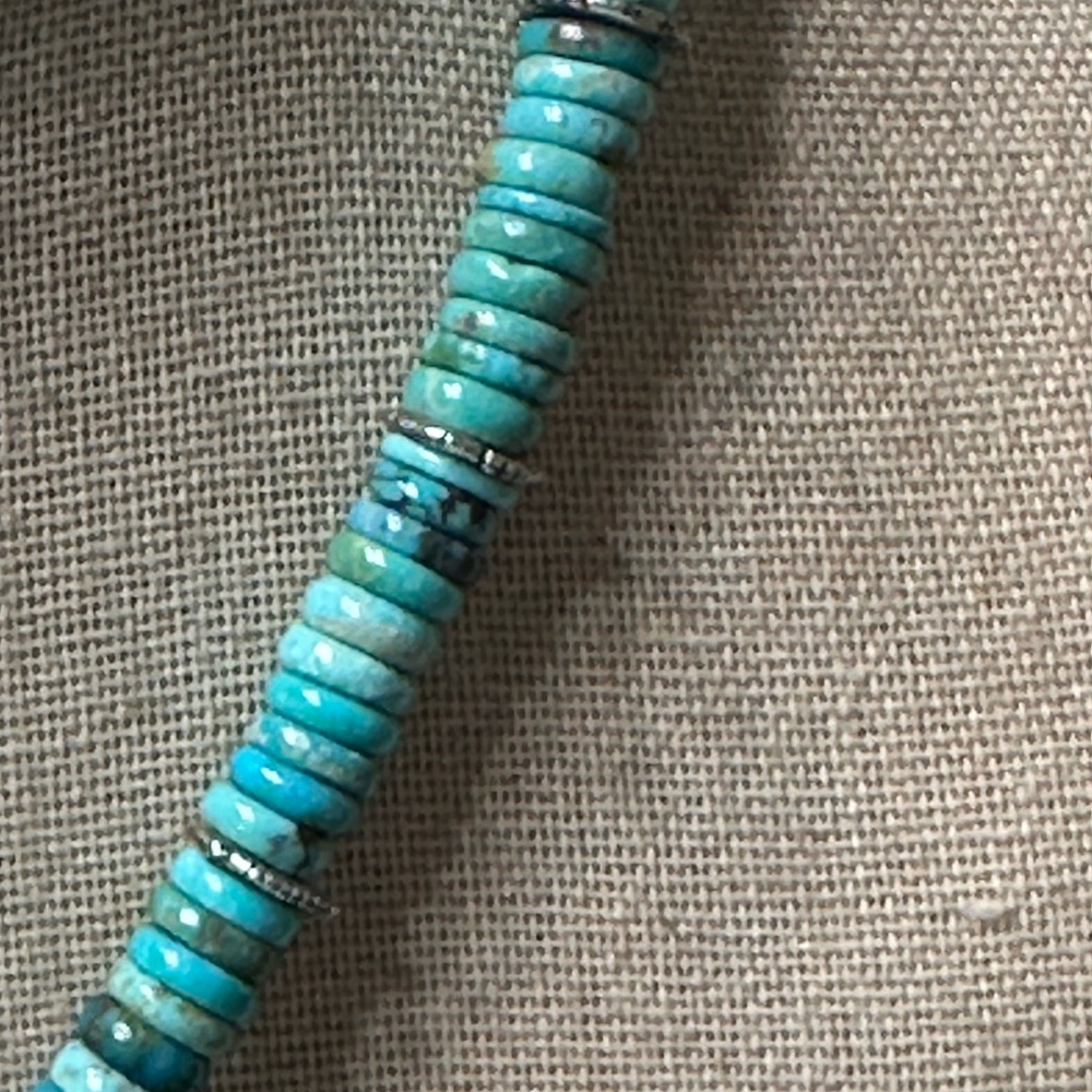 Blue Turquoise Necklace with Graduated Beads - Picture 4 of 6